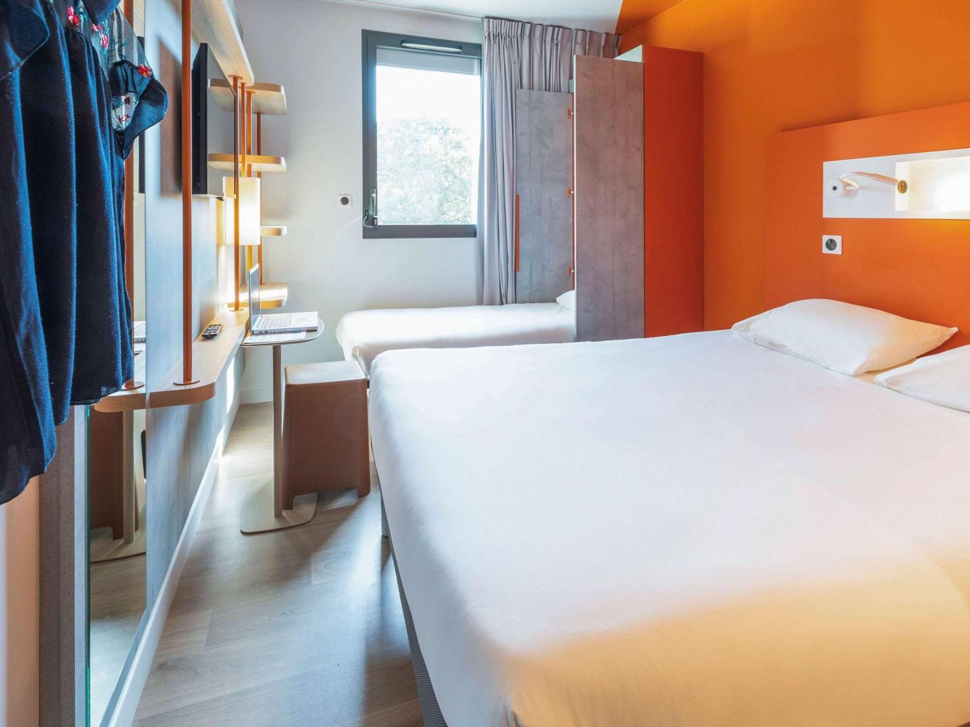 Ibis Budget Rennes Rte Lorient Экстерьер фото