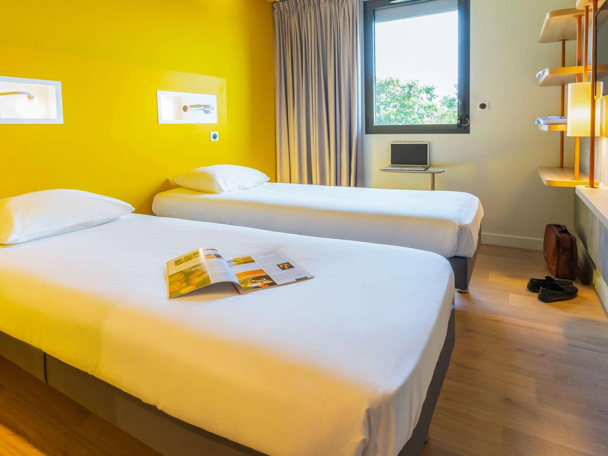 Ibis Budget Rennes Rte Lorient Экстерьер фото