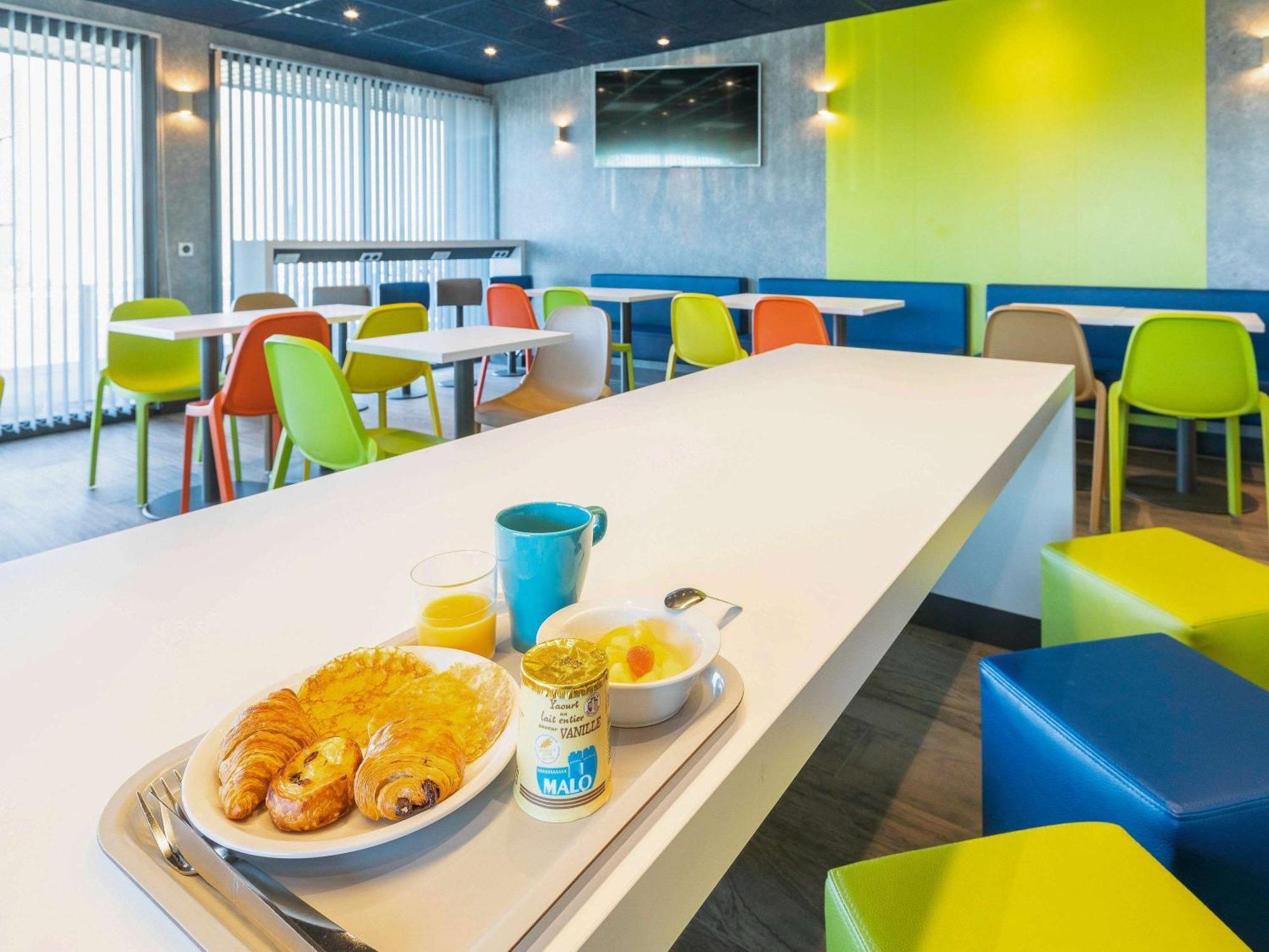 Ibis Budget Rennes Rte Lorient Экстерьер фото