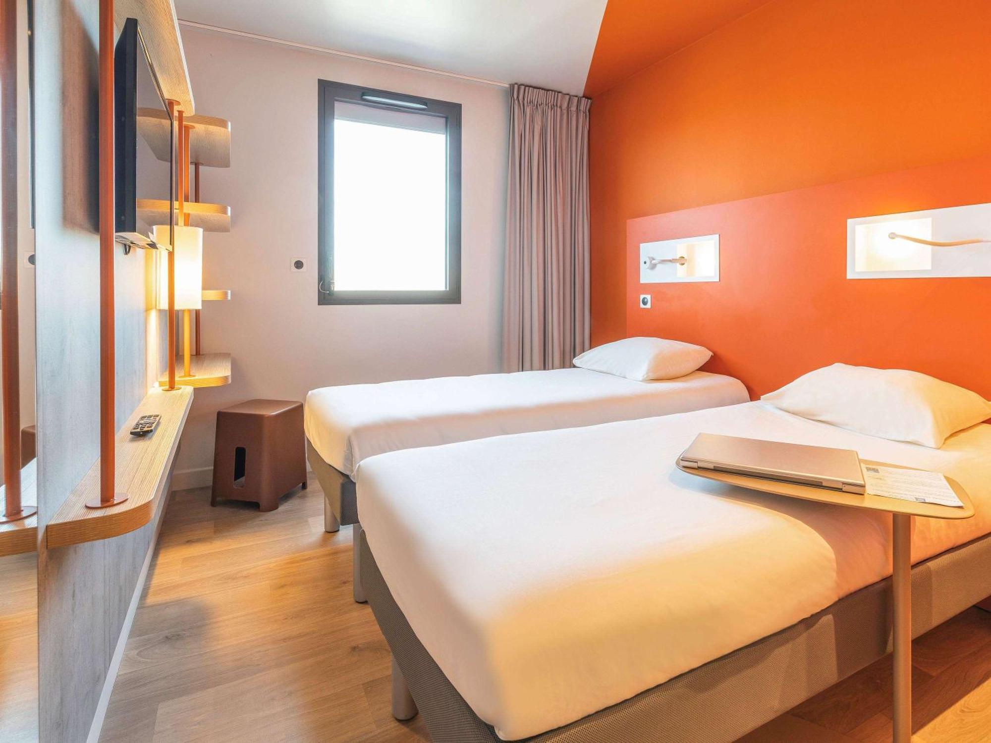 Ibis Budget Rennes Rte Lorient Экстерьер фото