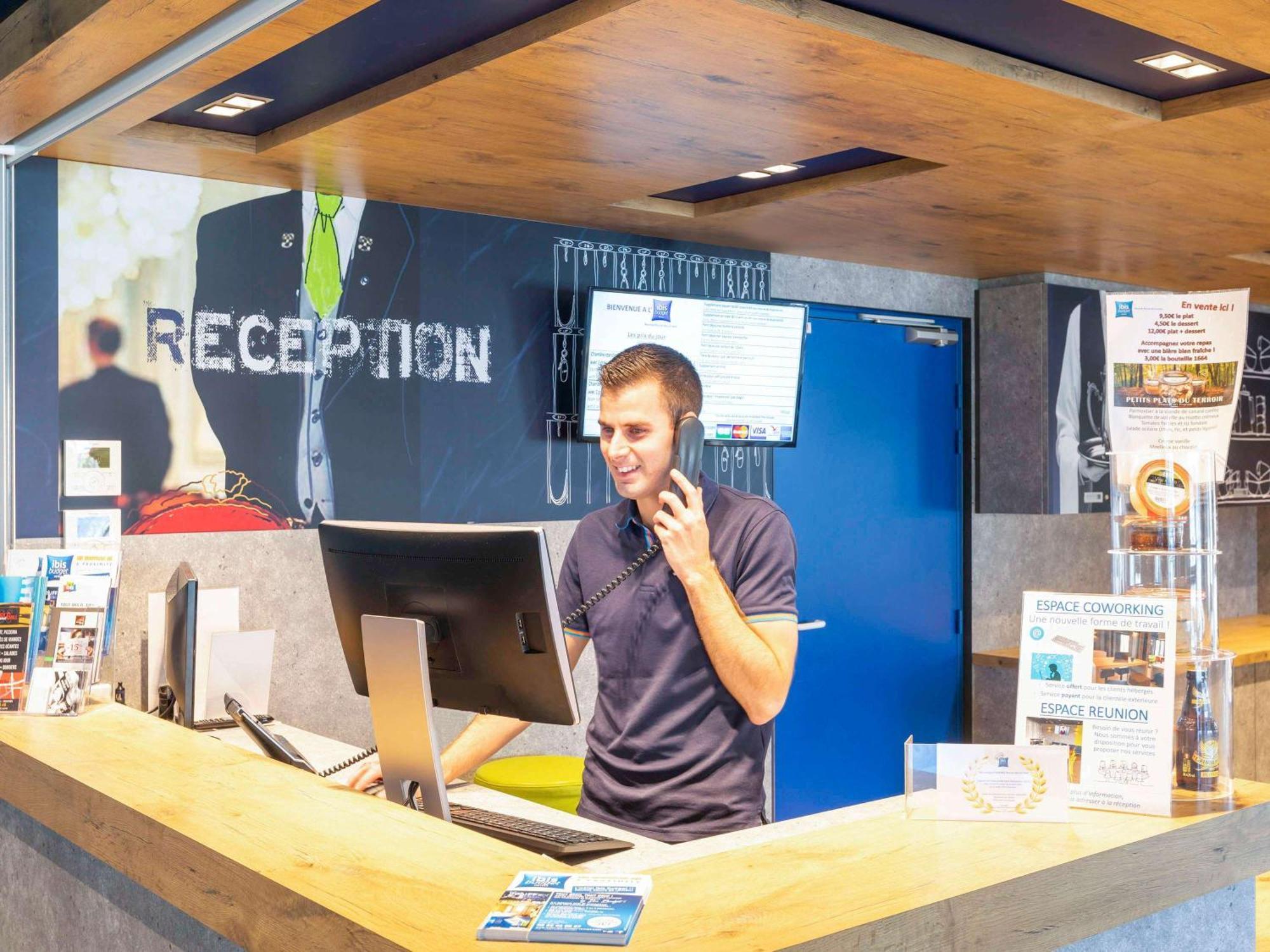 Ibis Budget Rennes Rte Lorient Экстерьер фото