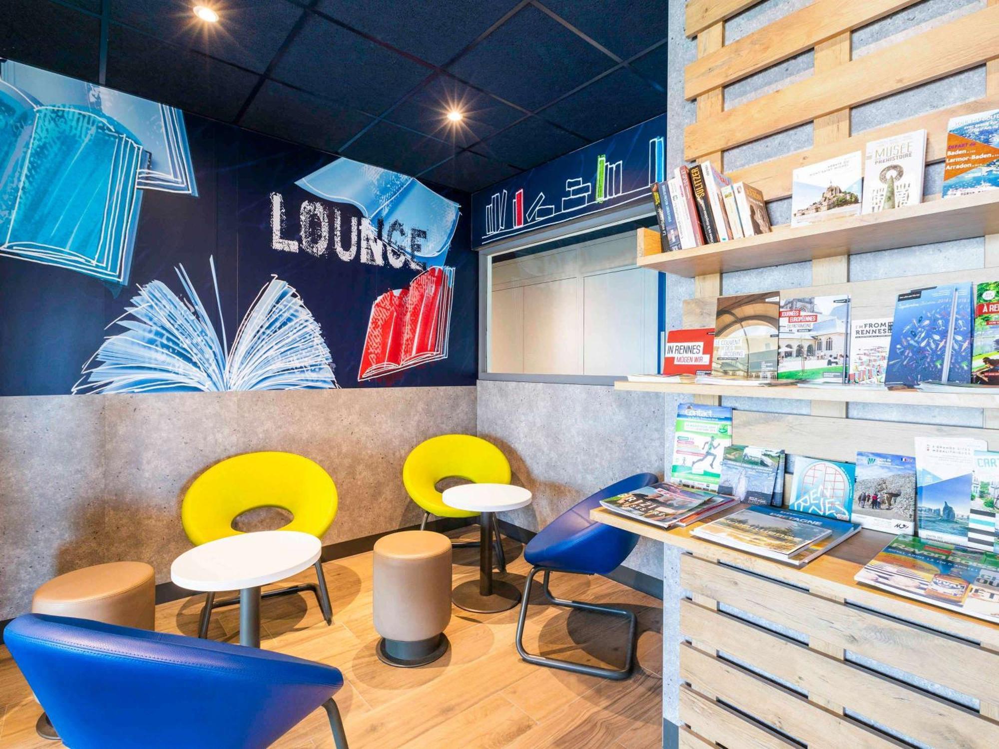 Ibis Budget Rennes Rte Lorient Экстерьер фото