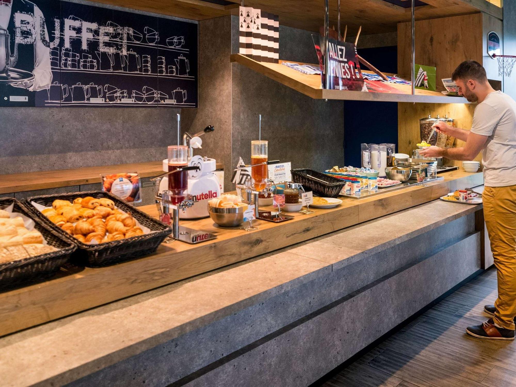 Ibis Budget Rennes Rte Lorient Экстерьер фото